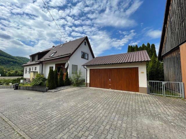 Mehrfamilienhaus, Wohnhaus Lenningen Unterlenningen - 6 Zimmer, 160 m&sup2;, 599.000&euro; | Angebot:25741058