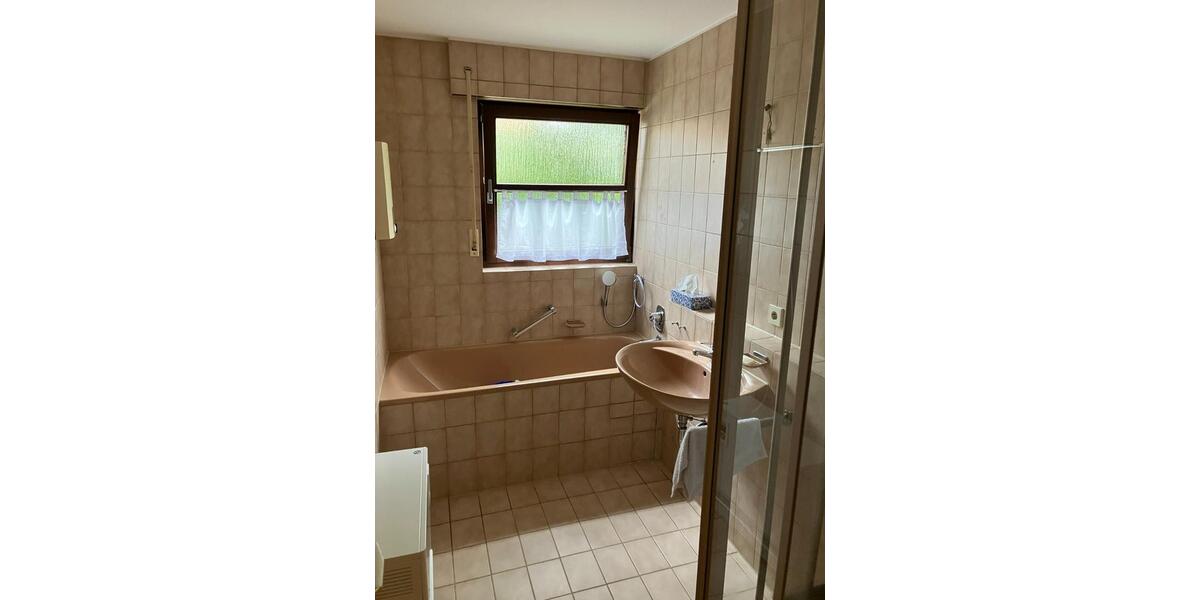 Hochparterre Ostfildern - 2 Zimmer, 65 m&sup2;, 295.000&euro; | Angebot:25943104