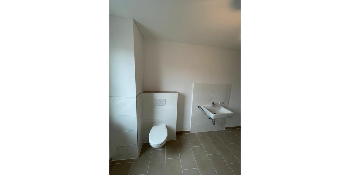 Etagenwohnung Gingen an der Fils - 3 Zimmer, 80 m&sup2;, 950&euro; | Angebot:26019850