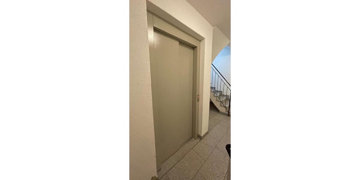 Erdgeschoßwohnung Esslingen am Neckar - 4 Zimmer, 92 m&sup2;, 630.000&euro; | Angebot:26042041