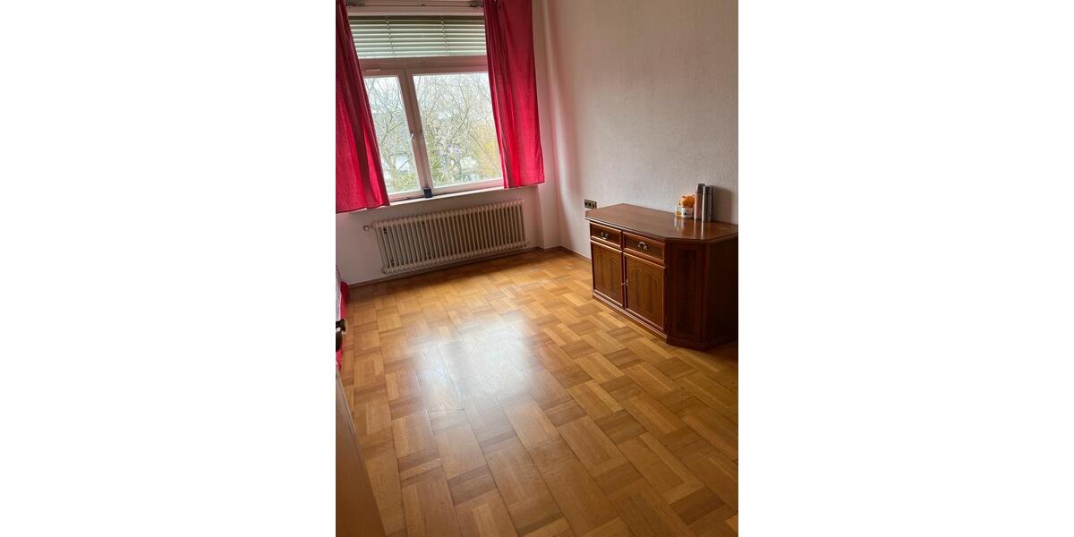 Etagenwohnung Eislingen (Fils) - 4 Zimmer, 110 m&sup2;, 1.500&euro; | Angebot:26018607