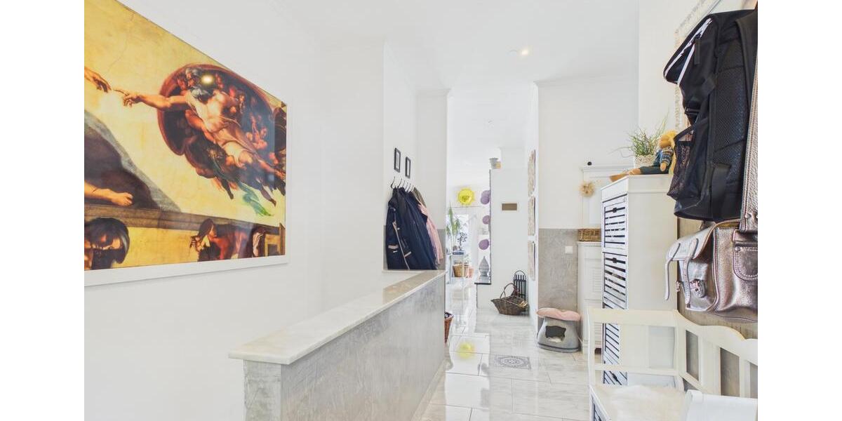 Villa Göppingen Bruckwasen - 7 Zimmer, 206 m&sup2;, 3.500&euro; | Angebot:26566211