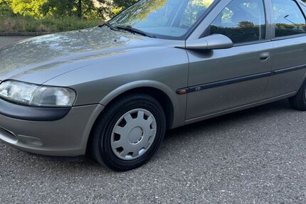 Opel Vectra 80.000 km 3.250 &euro; Amstetten 73340