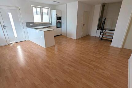 Wohnung Salach - 3 Zimmer, 75 m&sup2;, 1.000&euro; | Angebot:27605898