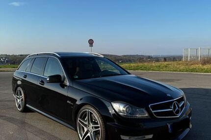 Mercedes-Benz C 63 AMG 140.000 km 36.900 &euro; Nürtingen 72622