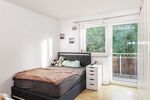 Provisionsfrei* Moderne, großzügige Doppelhaushälfte mit Einliegerwohnung, Garten, Carport, Solaranlage, Sauna & Jacuzzi, bezugsfrei - Doppelhaushälfte Uhingen | Angebot:27685704