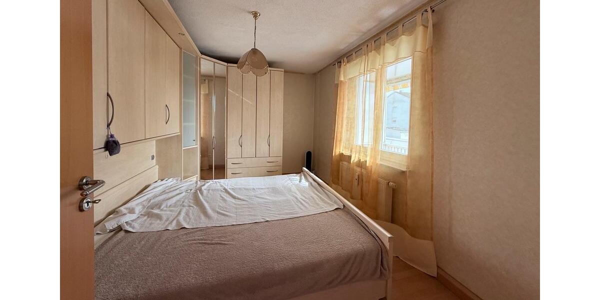 Erdgeschoßwohnung Göppingen - 4 Zimmer, 89 m&sup2;, 299.000&euro; | Angebot:26321127