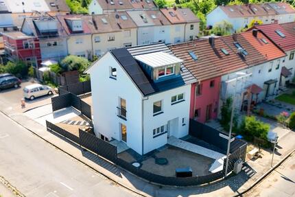 Haus Nürtingen - 4.5 Zimmer, 152 m&sup2;, 3.060&euro; | Angebot:27620282