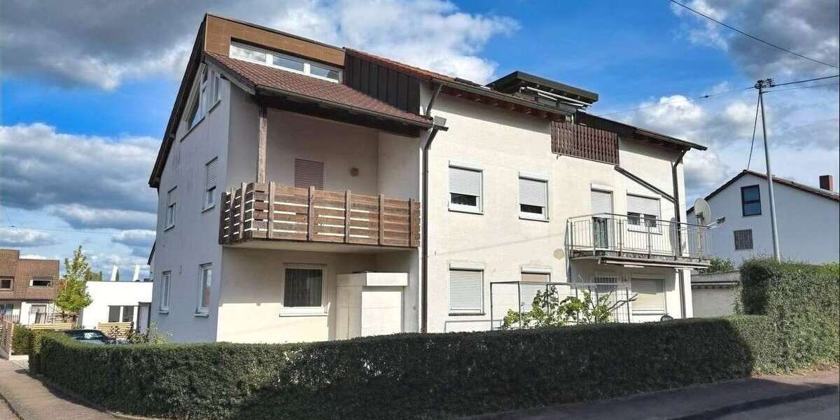Etagenwohnung Wernau - 7 Zimmer, 143 m&sup2;, 290.000&euro; | Angebot:27512762