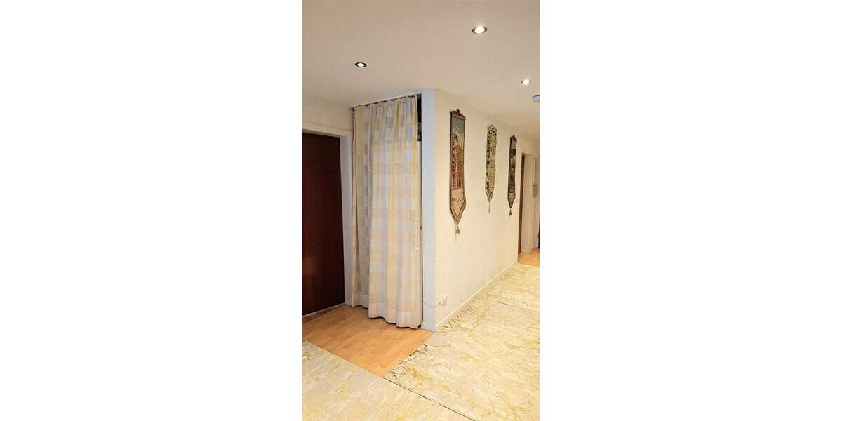 Etagenwohnung Winnenden - 4 Zimmer, 101 m&sup2;, 380.000&euro; | Angebot:25657602