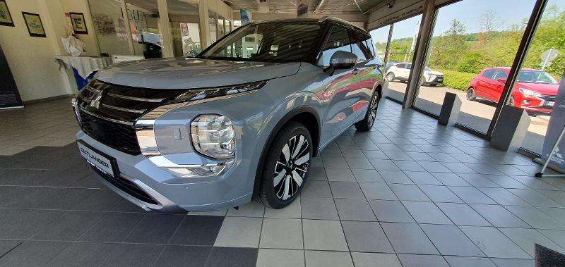 Mitsubishi Outlander 7.900 km 47.990 &euro; Winnenden 71364