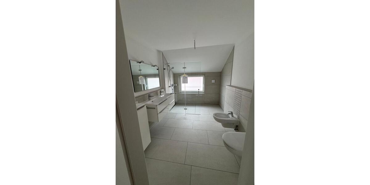 Etagenwohnung Plüderhausen - 3 Zimmer, 99 m&sup2;, 1.250&euro; | Angebot:25234398