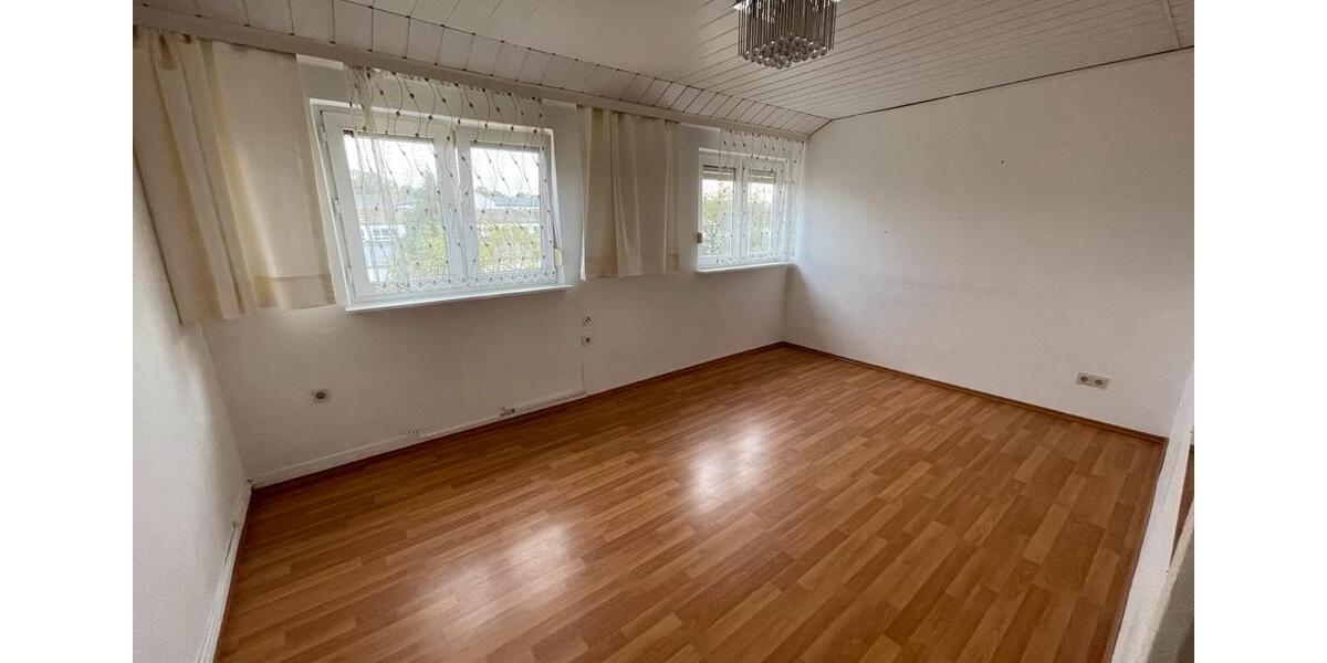 Dachgeschoßwohnung Ebersbach an der Fils - 3 Zimmer, 50 m&sup2;, 650&euro; | Angebot:25407164
