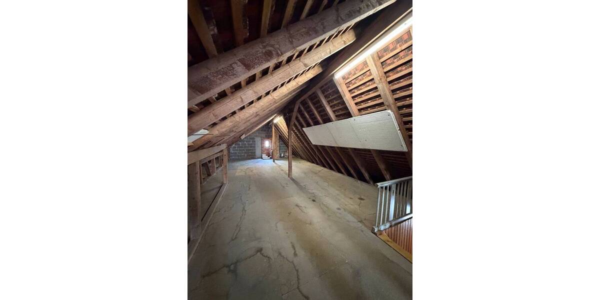 Einfamilienhaus Erkenbrechtsweiler - 8 Zimmer, 182 m&sup2;, 365.000&euro; | Angebot:26696197