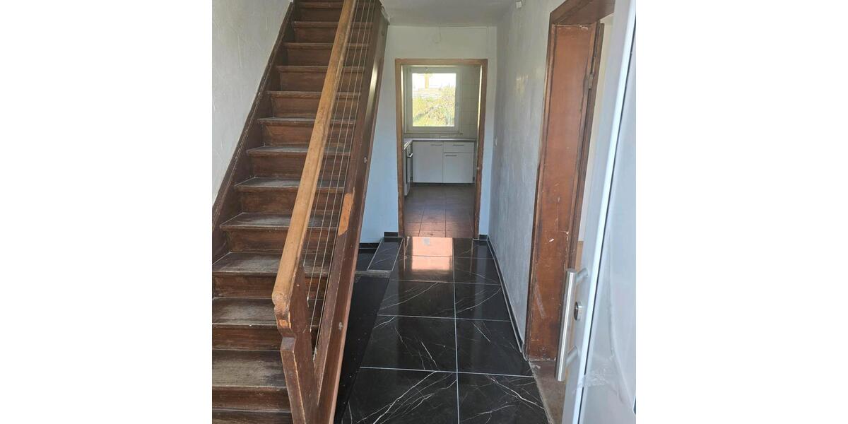 Etagenwohnung Lonsee - 6 Zimmer, 140 m&sup2;, 1.300&euro; | Angebot:26665993