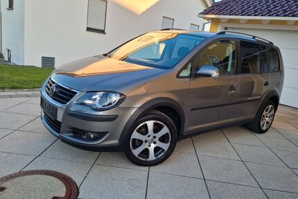 VW Touran 167.000 km 5.800 &euro; Böhmenkirch 89558