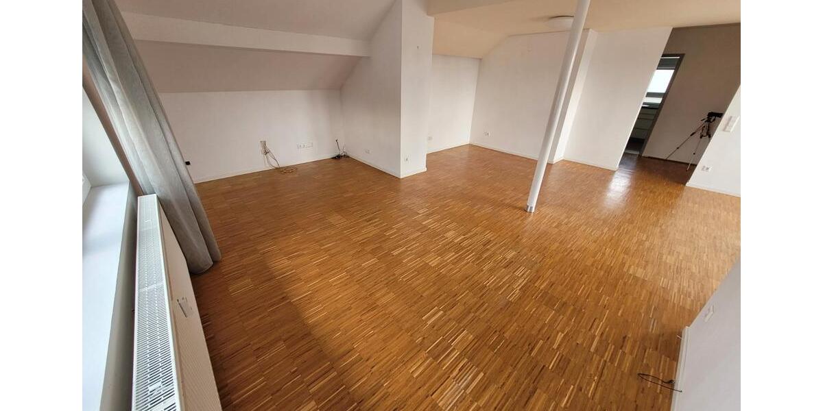 Dachgeschoßwohnung Schwäbisch Gmünd Bargau - 3 Zimmer, 80 m&sup2;, 925&euro; | Angebot:25998777