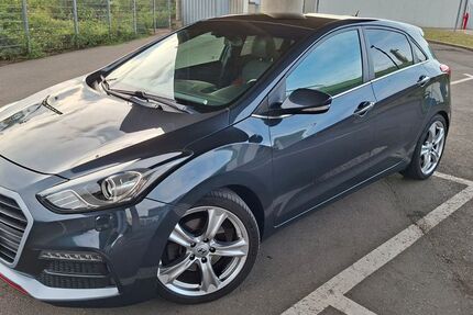 Hyundai i30 148.000 km 13.500 &euro; Eislingen Fils 73054