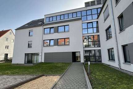 Wohnung Kirchheim unter Teck Schafhof - 4 Zimmer, 108 m&sup2;, 1.345&euro; | Angebot:27649771