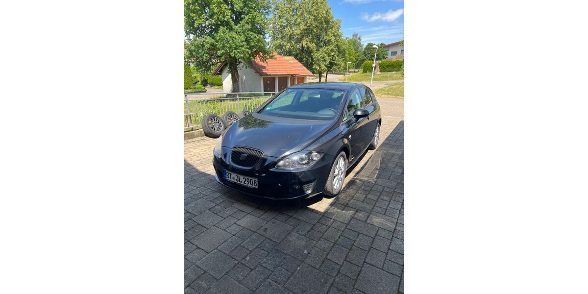 Seat Leon 187.000 km 3.300 &euro; Römerstein 72587