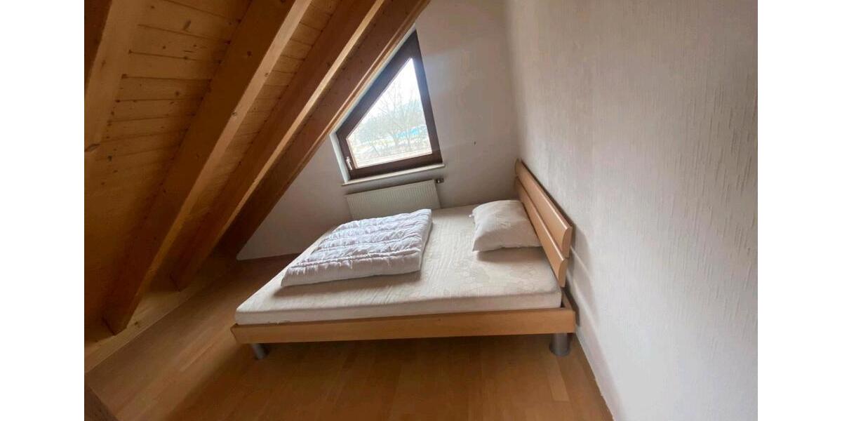 Dachgeschoßwohnung Schorndorf - 2.5 Zimmer, 48 m&sup2;, 800&euro; | Angebot:26019824