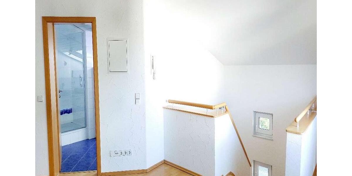Einfamilienhaus Eislingen (Fils) - 5.5 Zimmer, 166 m&sup2;, 2.100&euro; | Angebot:26438109