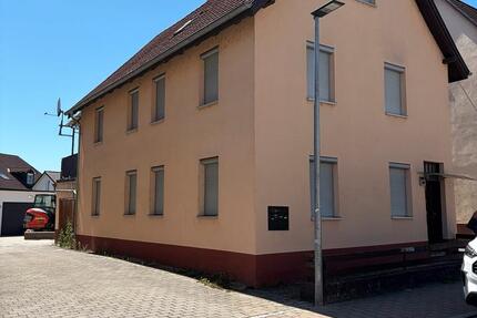 Haus Birenbach - 6 Zimmer, 165 m&sup2;, 420.000&euro; | Angebot:27040481