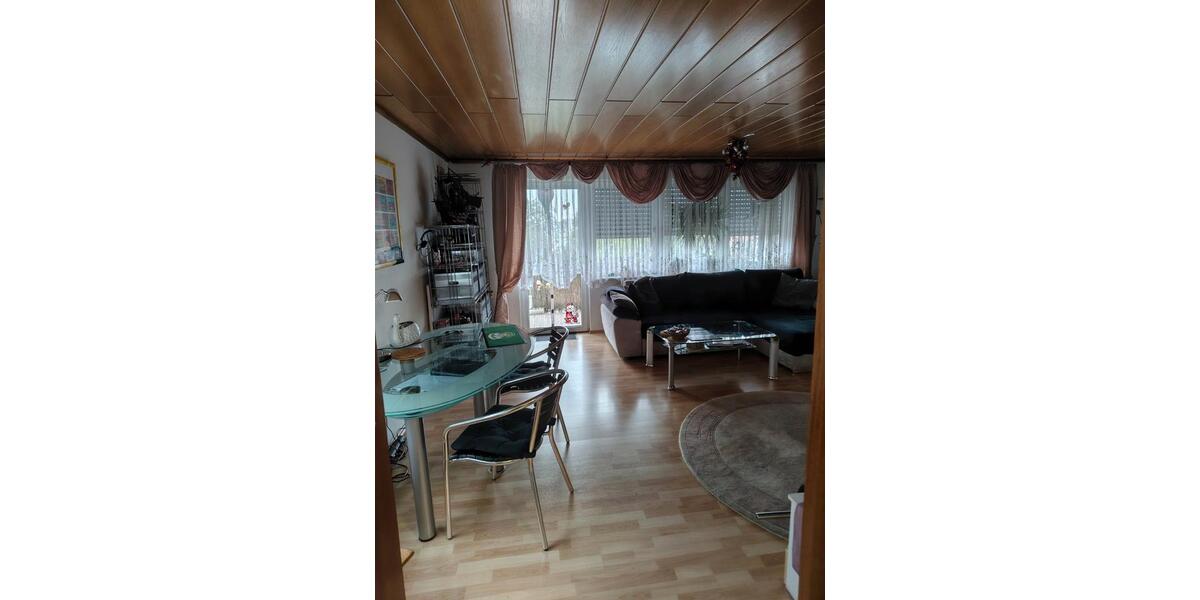 Erdgeschoßwohnung Ebersbach an der Fils - 3.5 Zimmer, 76 m&sup2;, 800&euro; | Angebot:27608596