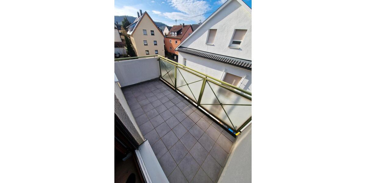 Maisonettenwohnung Fellbach - 4.5 Zimmer, 111 m&sup2;, 1.999&euro; | Angebot:25839376