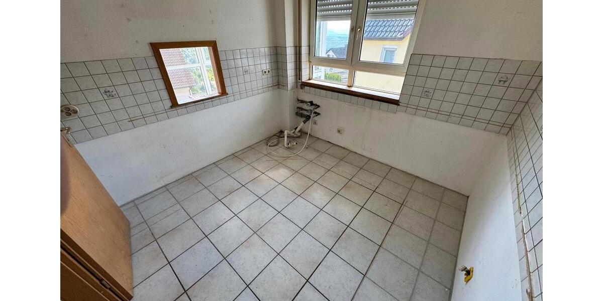Hochparterre Göppingen Bruckwasen - 4 Zimmer, 122 m&sup2;, 1.250&euro; | Angebot:26515865