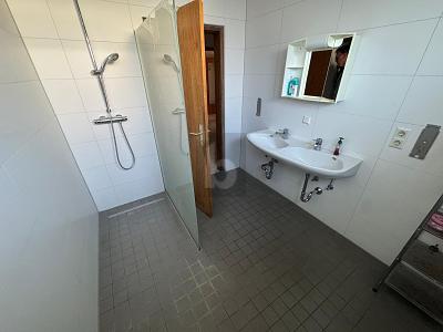 KAPITALANLAGE MIT NEUER DACHSANIERUNG - Mehrfamilienhaus, Wohnhaus Merklingen | Angebot:26585124