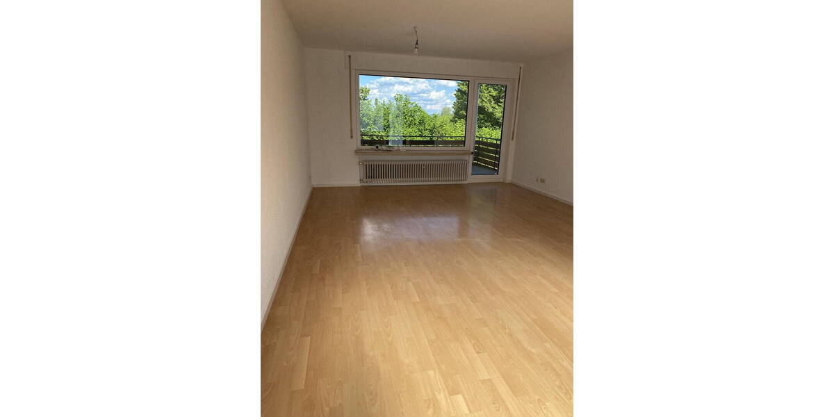 Etagenwohnung Uhingen - 4 Zimmer, 130 m&sup2;, 1.500&euro; | Angebot:26237436