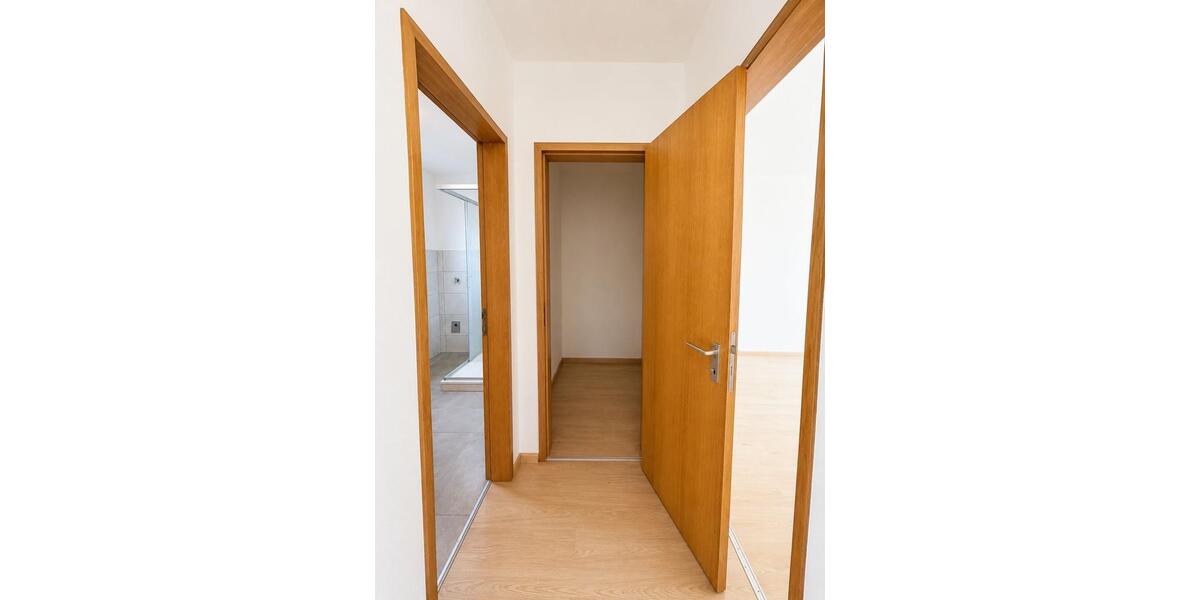 Erdgeschoßwohnung Esslingen am Neckar Brühl - 2.5 Zimmer, 65 m&sup2;, 900&euro; | Angebot:26612879
