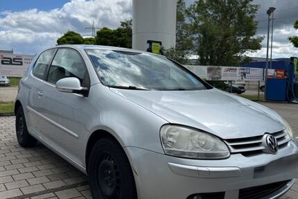 VW Golf 171.000 km 1.375 &euro; Dettingen 72581