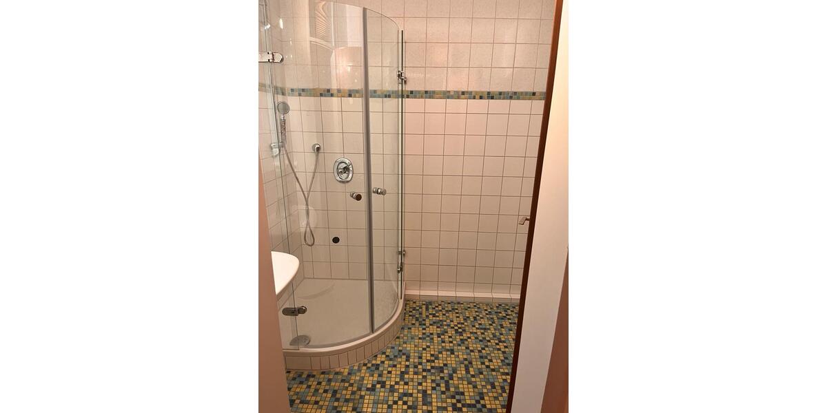 Etagenwohnung Aichwald - 3 Zimmer, 80 m&sup2;, 1.350&euro; | Angebot:25937689