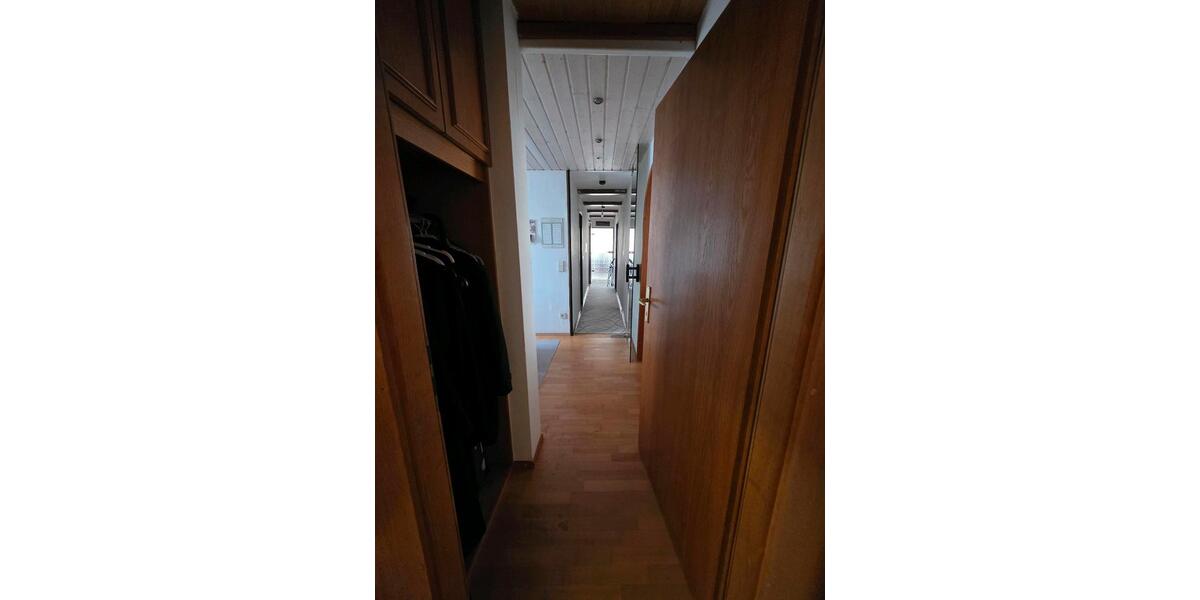 Dachgeschoßwohnung Schwäbisch Gmünd Bargau - 6.5 Zimmer, 117 m&sup2;, 245.000&euro; | Angebot:25948568