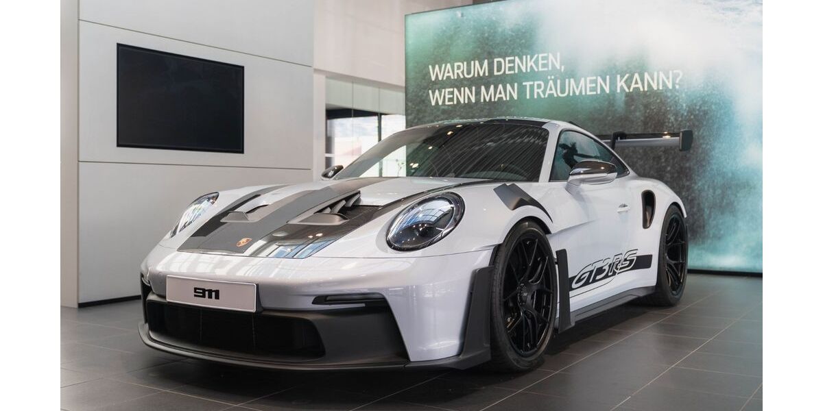 Porsche 992 2.990 km 325.880 &euro; Göppingen 73037
