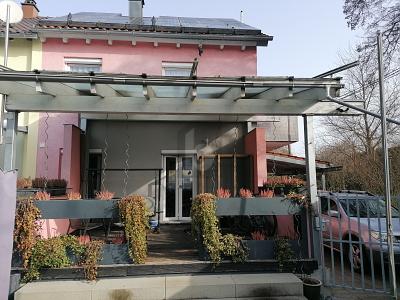 IDEAL FÜR DIE FAMILIE - MIT SONNIGEM GARTEN - Reihenendhaus Nürtingen | Angebot:27547802