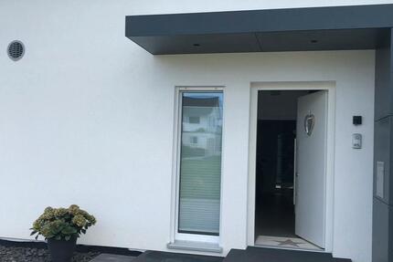 Haus Heiningen - 6 Zimmer, 142 m&sup2;, 669.000&euro; | Angebot:27090601
