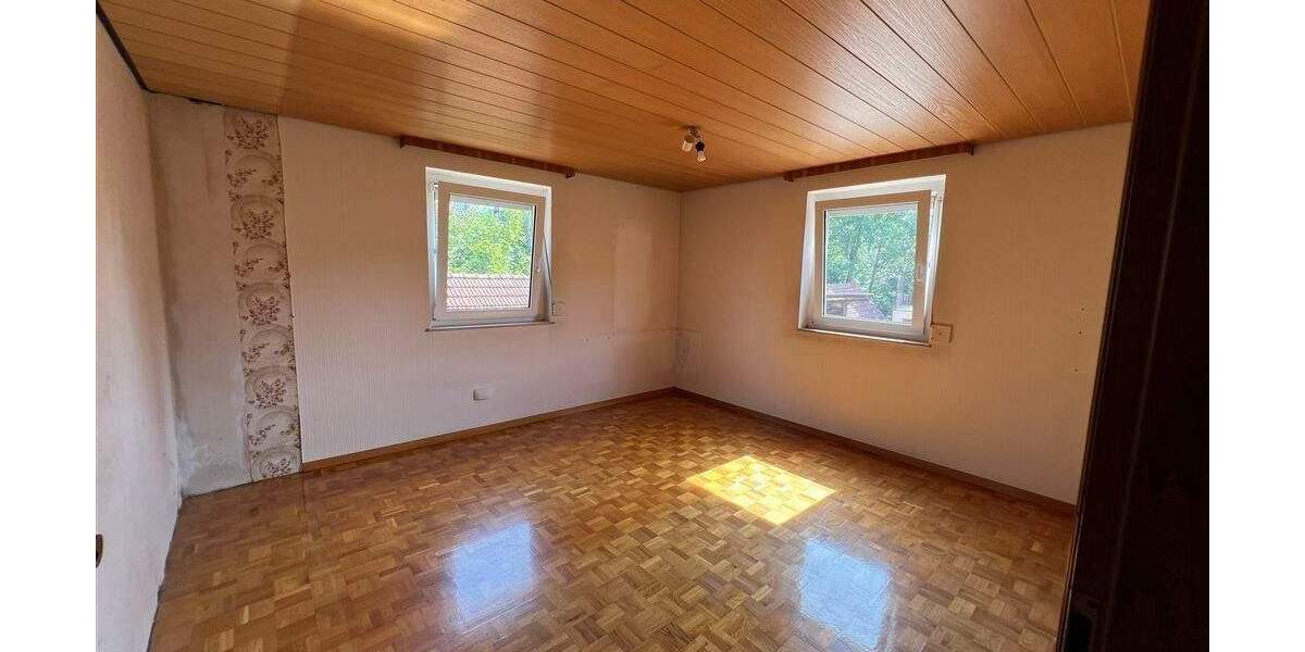 Mehrfamilienhaus, Wohnhaus Schwäbisch Gmünd Weiler - 9 Zimmer, 189 m&sup2;, 279.000&euro; | Angebot:25773586