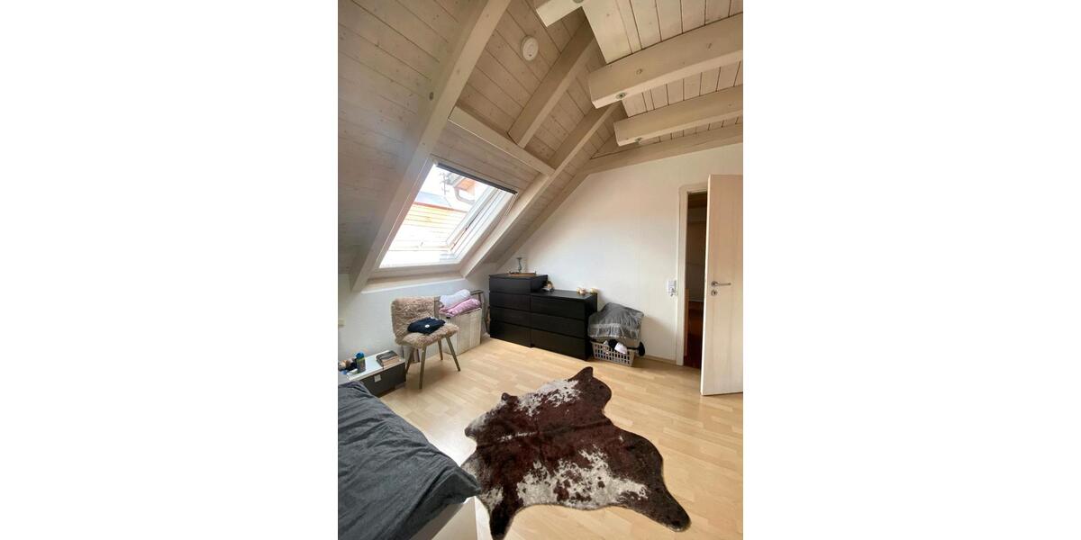 Dachgeschoßwohnung Dettingen an der Erms - 3 Zimmer, 92 m&sup2;, 340.000&euro; | Angebot:24832123