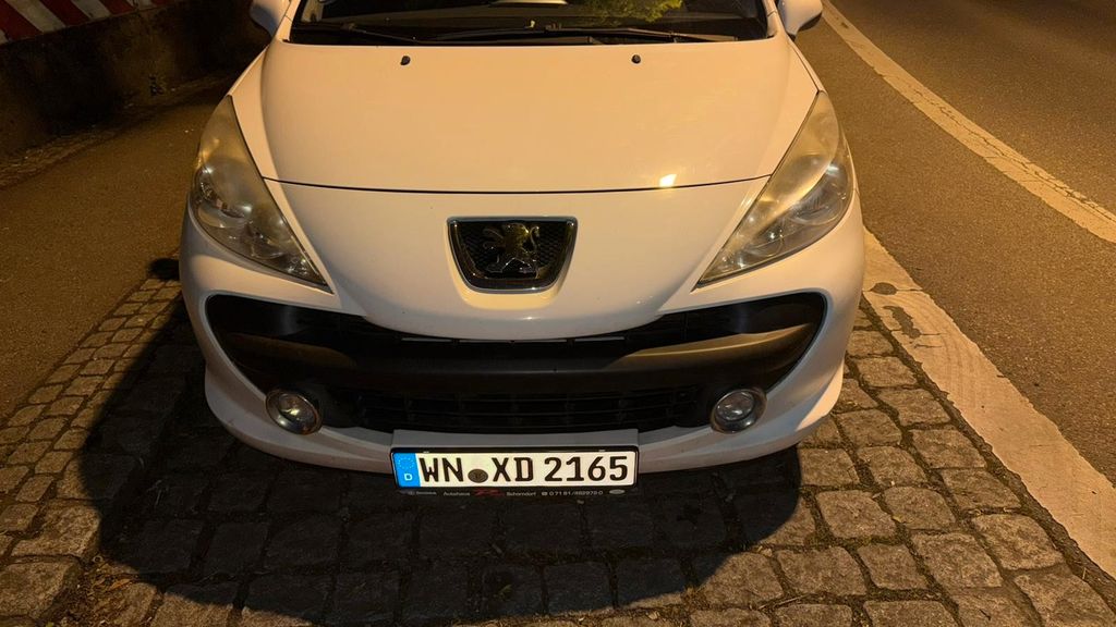 Peugeot 207 179.000 km 1.100 &euro; Fellbach 70736