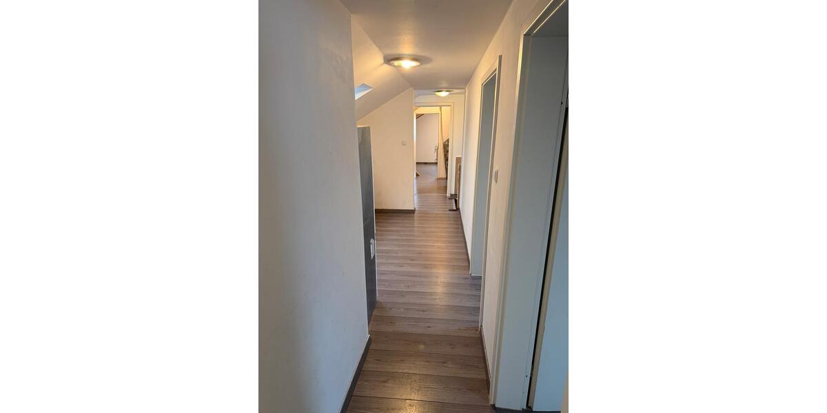 Dachgeschoßwohnung Mühlhausen im Täle - 4 Zimmer, 80 m&sup2;, 900&euro; | Angebot:25100862