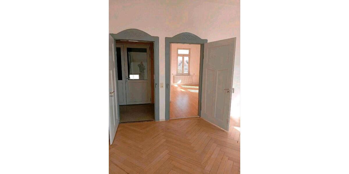 Etagenwohnung Mutlangen - 4 Zimmer, 120 m&sup2;, 900&euro; | Angebot:25942708