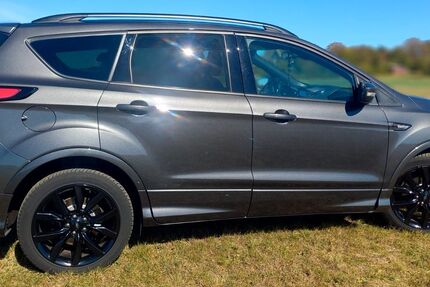 Ford Kuga 97.100 km 10.400 &euro; Westerheim 72589