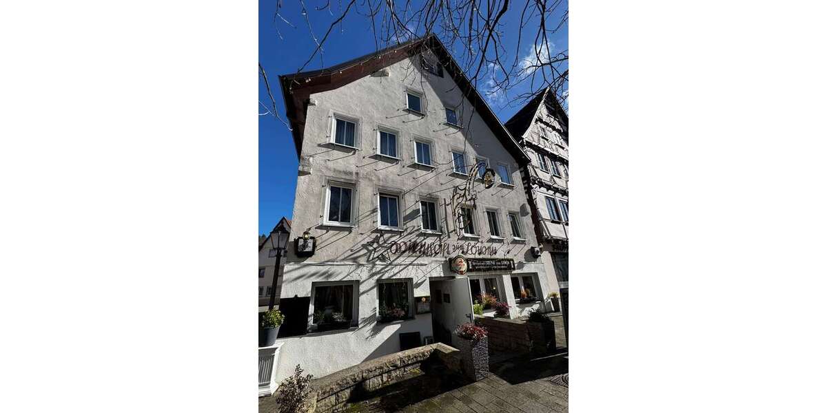 Einfamilienhaus Bad Urach - 18 Zimmer, 342 m&sup2;, 1.085.000&euro; | Angebot:25568990