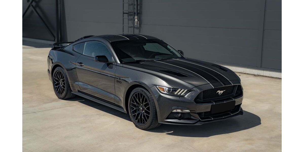 Ford Mustang 88.000 km 31.900 &euro; Iggingen 73574