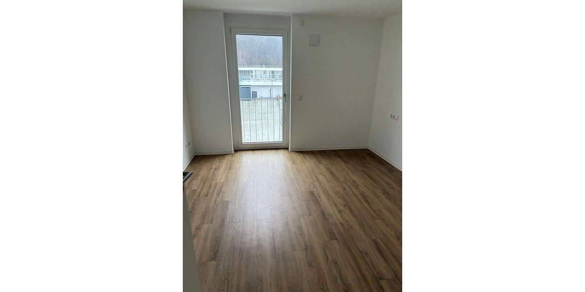 Etagenwohnung Esslingen am Neckar Weil - 4 Zimmer, 95 m&sup2;, 1.743&euro; | Angebot:25700605