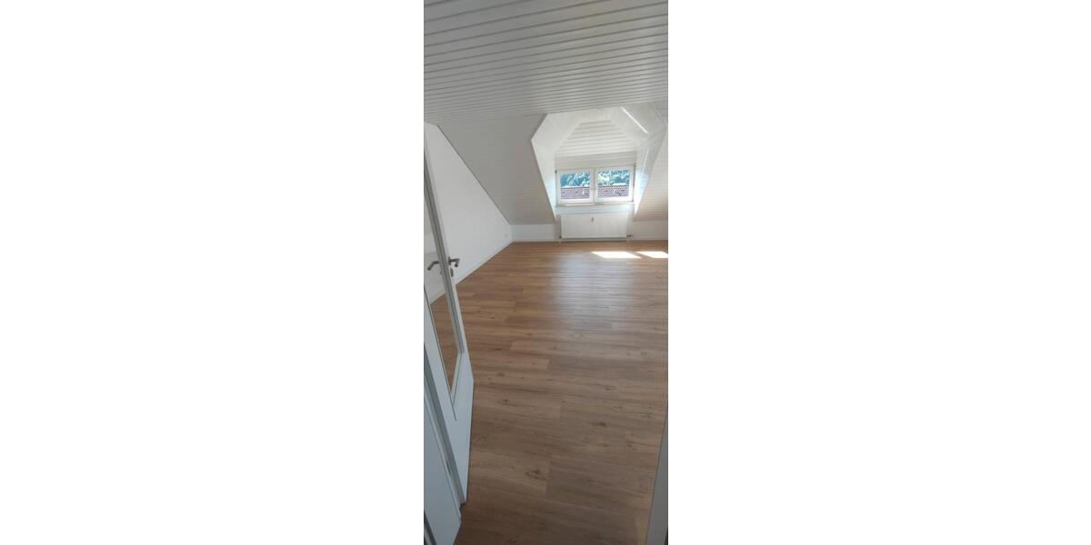 Dachgeschoßwohnung Täferrot - 2 Zimmer, 54 m&sup2;, 760&euro; | Angebot:26007780