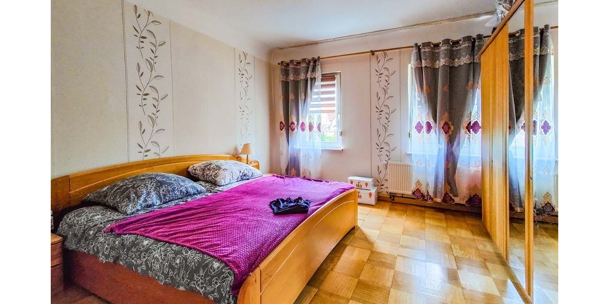 Mehrfamilienhaus in Bad Urach zu verkaufen. - Mehrfamilienhaus, Wohnhaus Bad Urach | Angebot:24691028